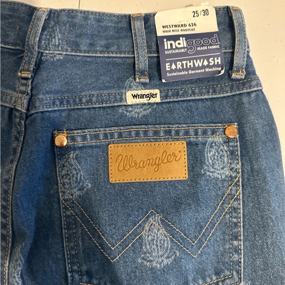 💝NWT Wrangler Westward 626 Paisley Women's Jeans - Size 25/30 - Picture 6 of 7